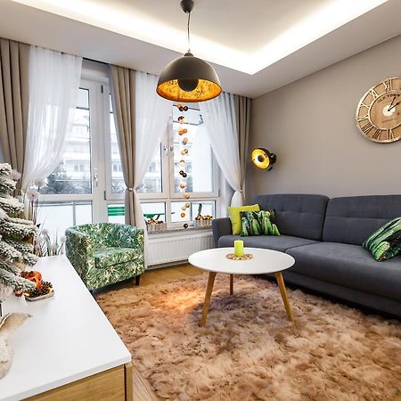 New Wave Apartment Tropical Жешув Экстерьер фото